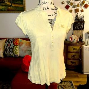 DKNY cute comfy & stretchy top perfect for golfing or everyday